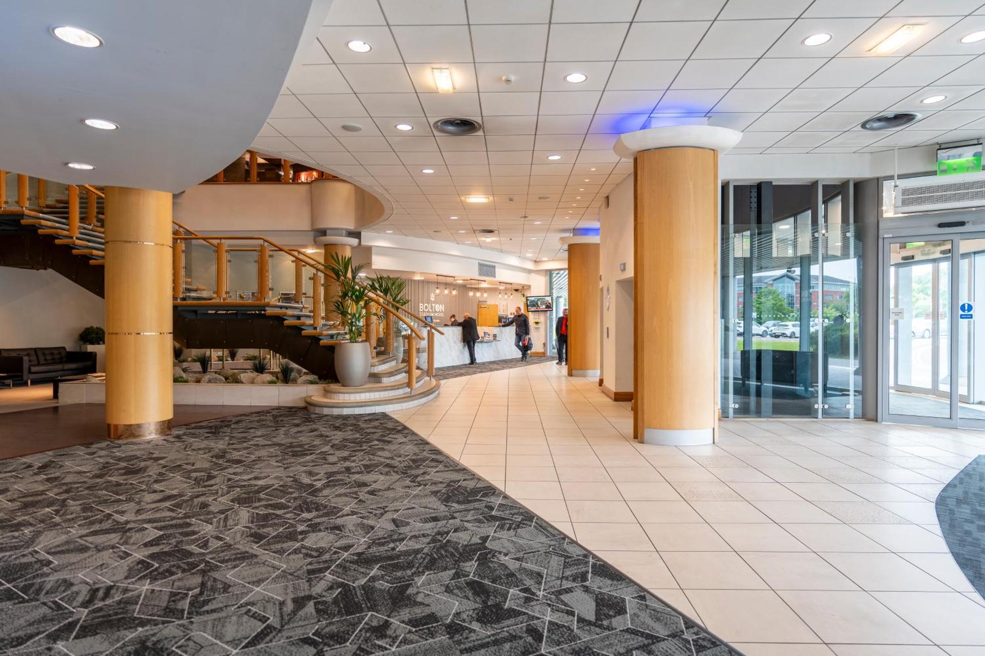 The Bolton Stadium Hotel, A Member Of Radisson Individuals Eksteriør billede