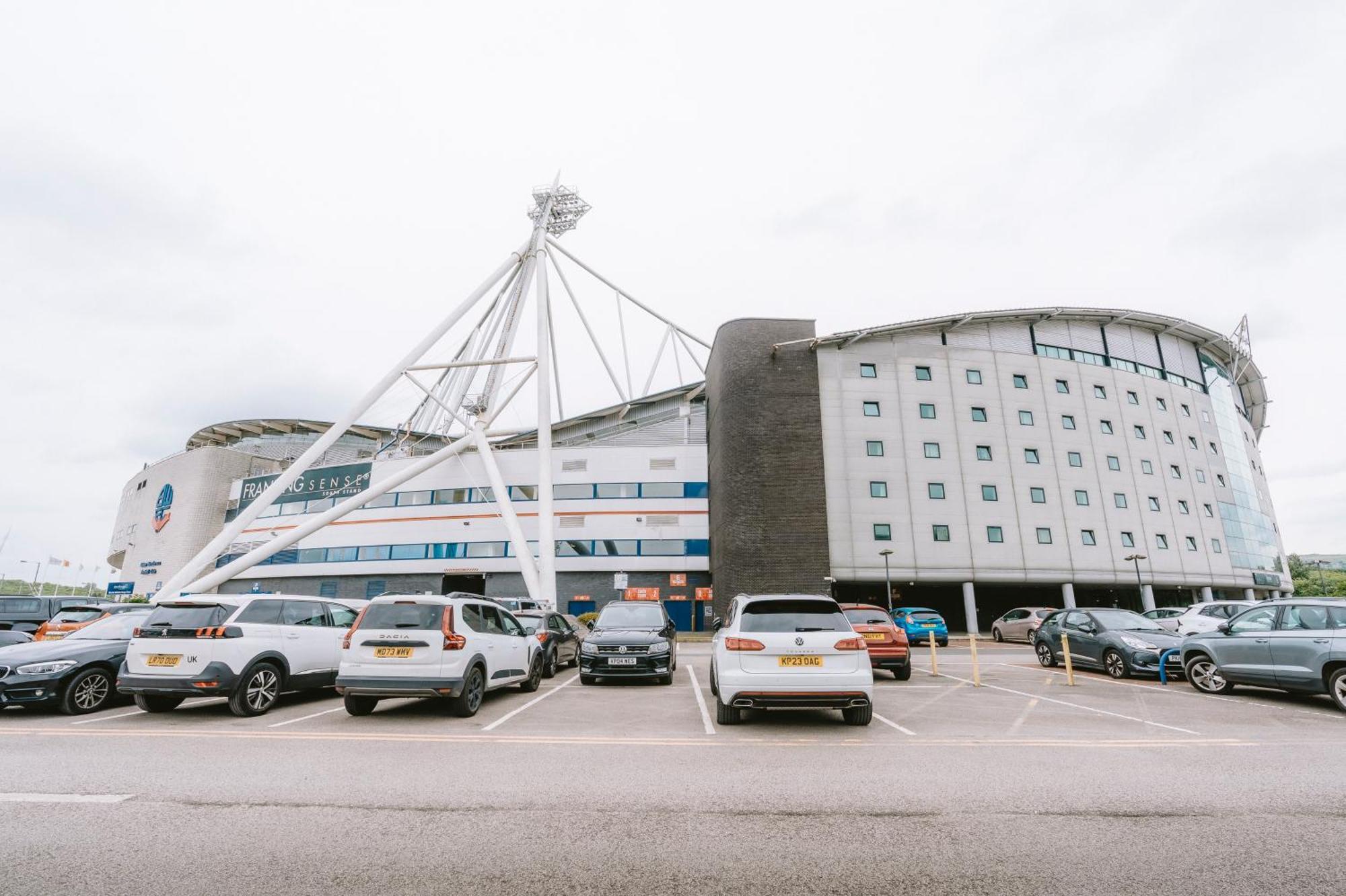 The Bolton Stadium Hotel, A Member Of Radisson Individuals Eksteriør billede