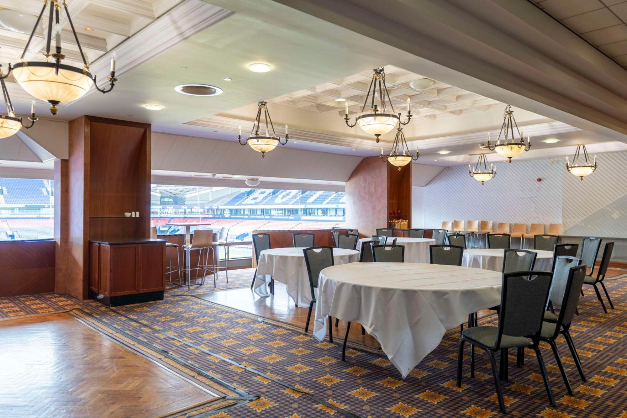 The Bolton Stadium Hotel, A Member Of Radisson Individuals Eksteriør billede
